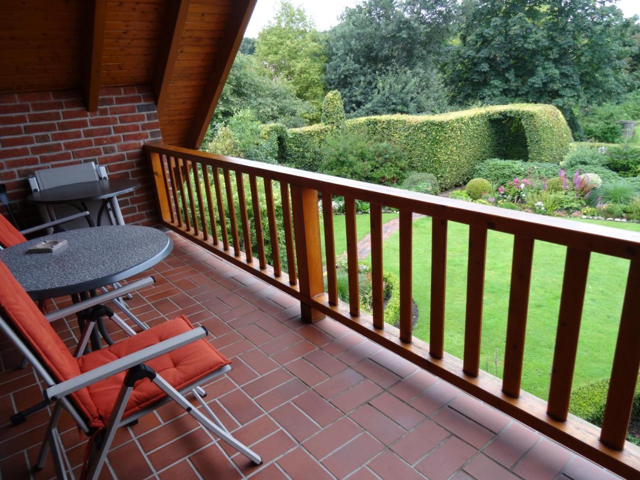Bei Ute Und Peter Appartement Westerstede Buitenkant foto